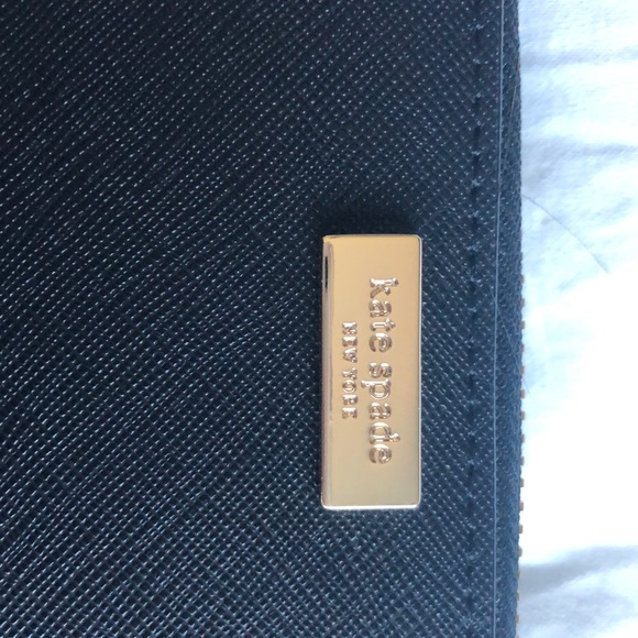 Kate Spade Newbury Lane Neda wallet in black - Picture 5 of 6
